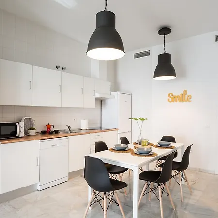 Mint Urban Suites Eclectic Apartment Seville