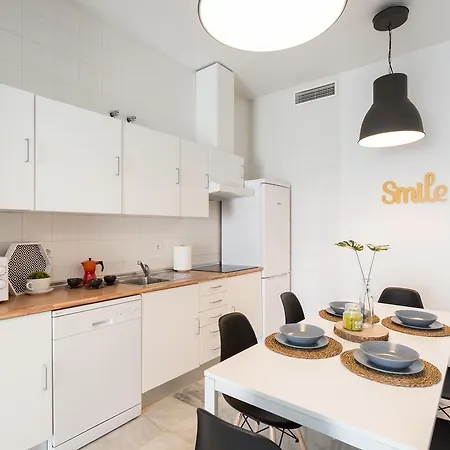 Mint Urban Suites Eclectic Apartment